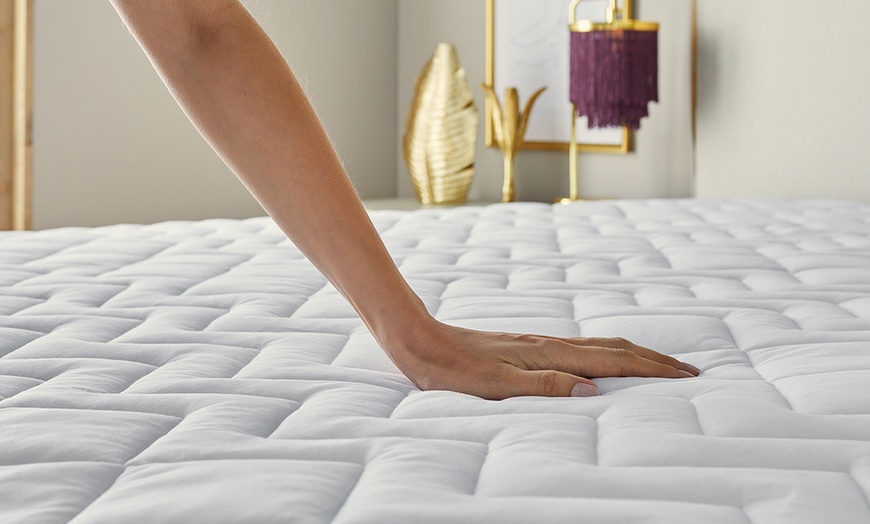 Image 2: Protège-matelas matelassé et imperméable Pikolin Home