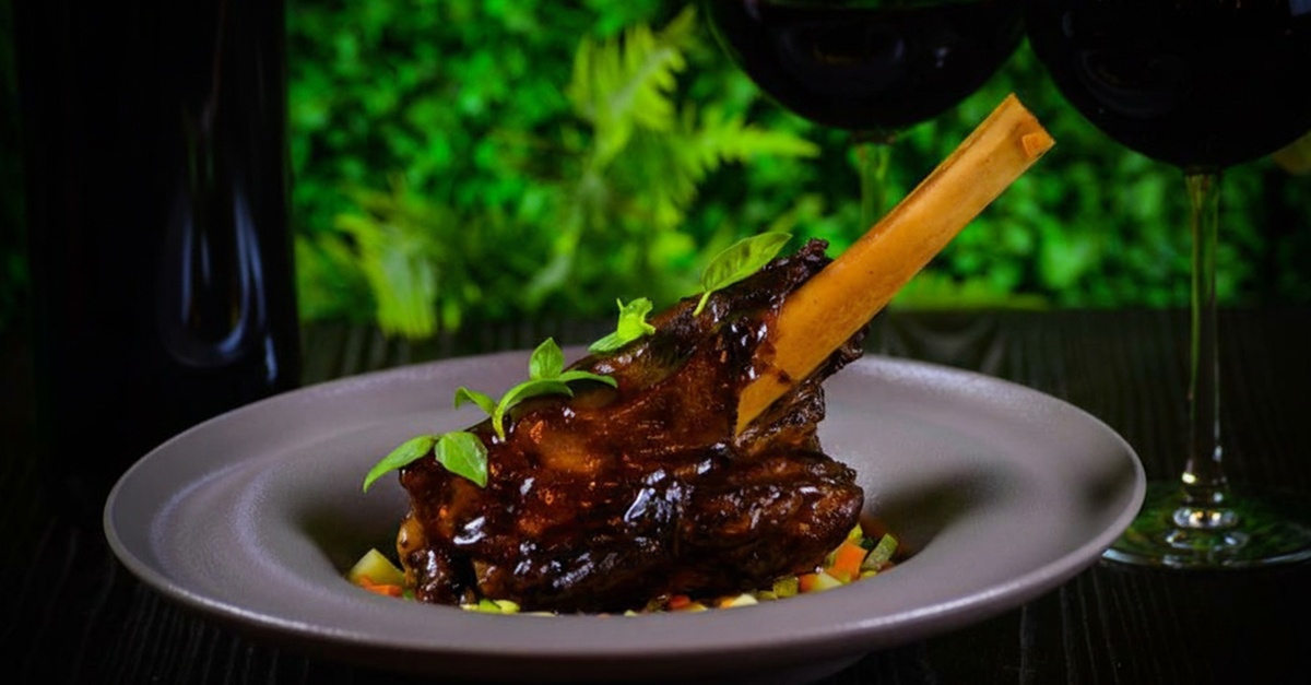 Dine Your Way – Spend Aed 300 Or 600 On Food And Soft Beverages Dine Your Way – Spend Aed 300 Or 600 On Food And Soft Beverages