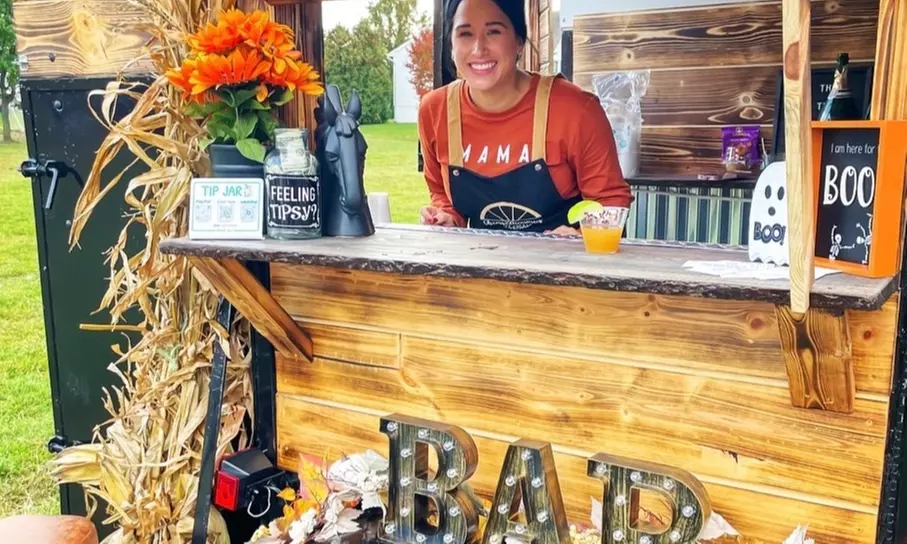 4-Hour Mobile Bartending or 2-Hour Mobile Bar w/ Bartending Experience
