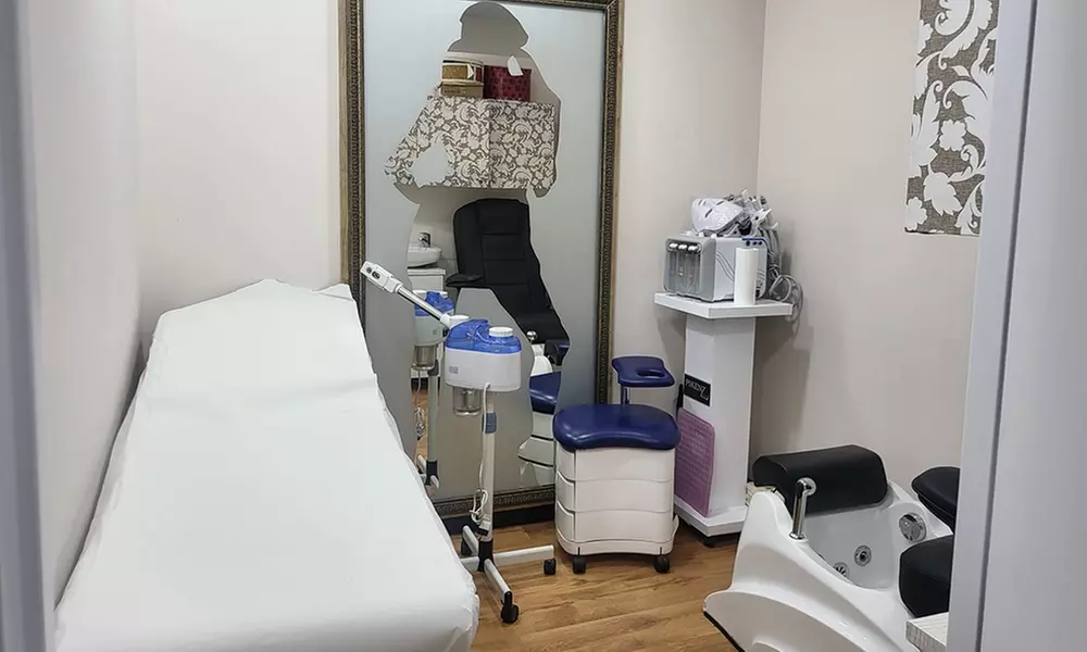 Lifting y tinte de pestañas y opción a laminado y diseño de cejas