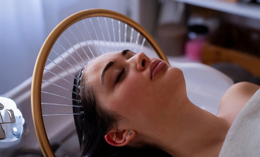 Image 9: Ritual de spa capilar japonés con aromaterapia, masaje y bebida 