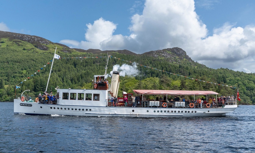 Image 1: 2-Hour Boat Cruise for 1 Child/Adult or Family of 4 w/ Supper Included