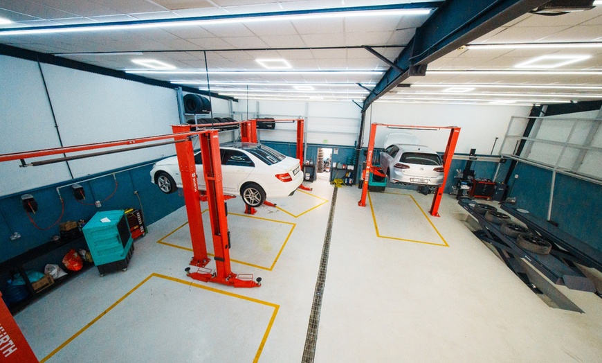 Image 2: 4, 6, or 8 Cylinders Oil Change(CALTEX HAVOLINE)+Car Wash+Health Check