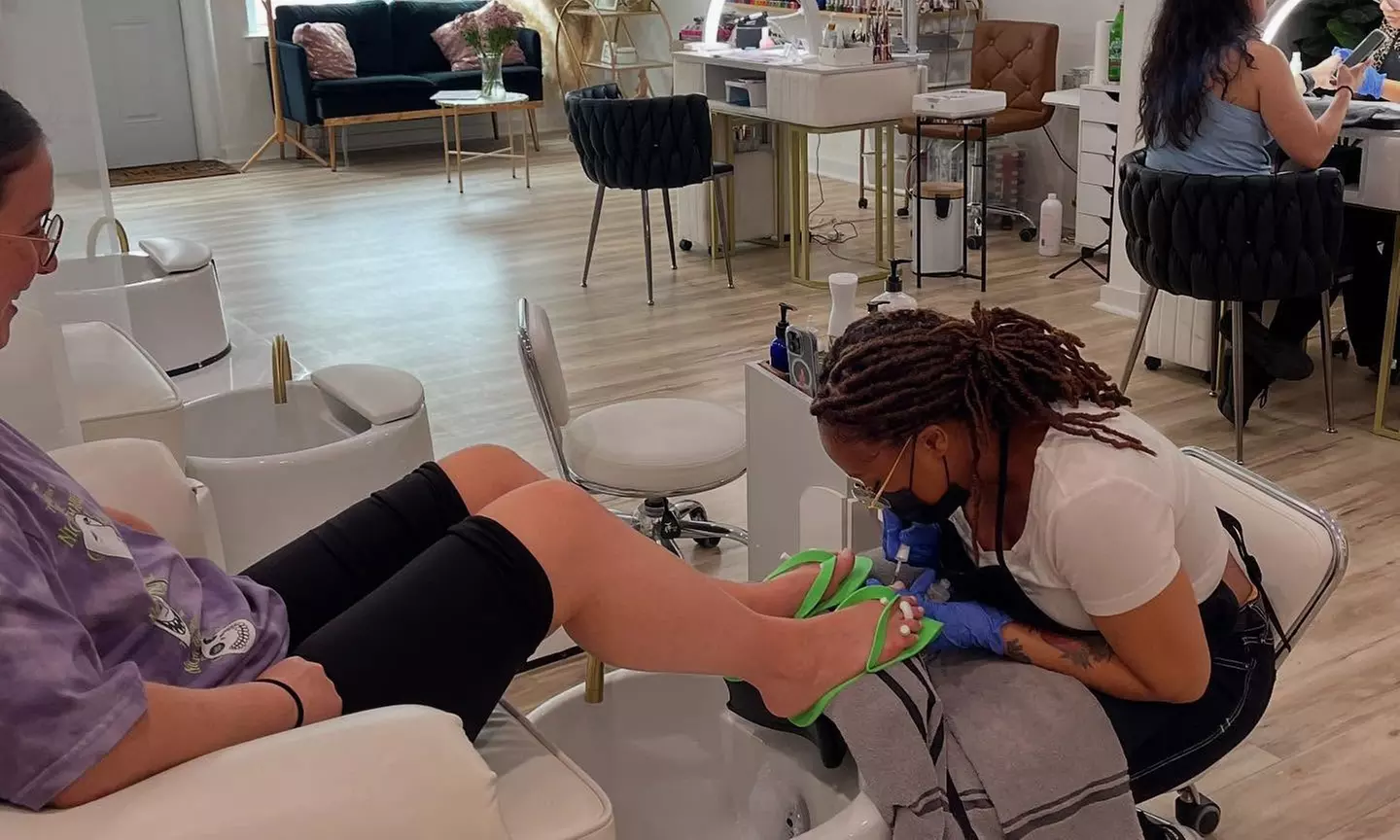 Luxury Spa Mani Pedi & Therapeutic Upgrades