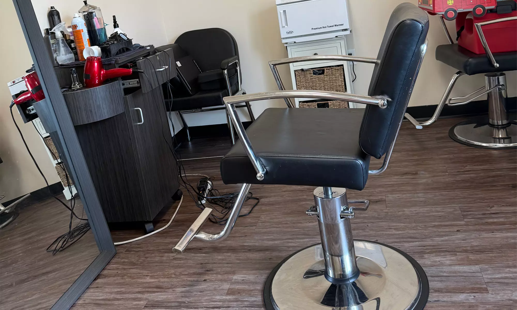 Men's Haircut w/ Optional Shampoo, Hot Towel, Scalp Massage, or Color