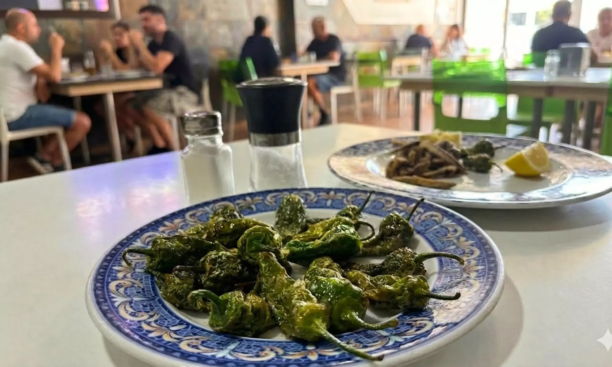 Menú canario para 2 o 4 personas con entrante, postre y bebida