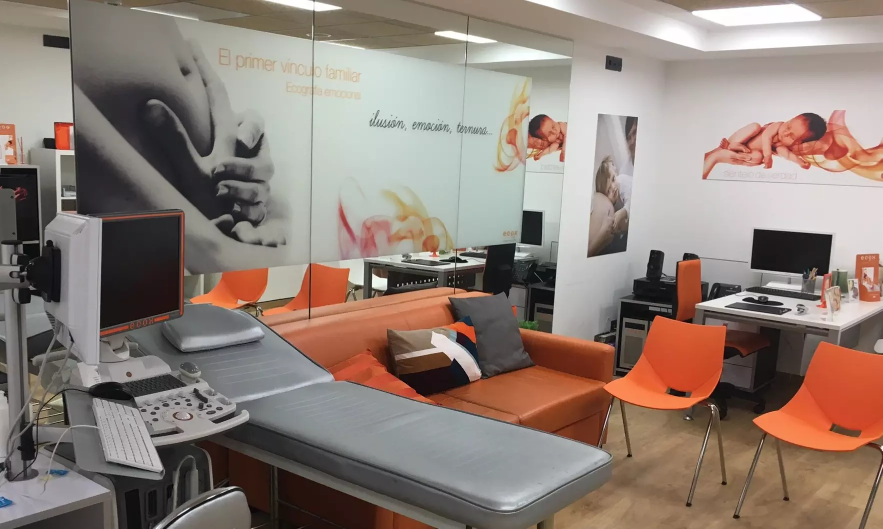 1 ecografía de tu bebé en 4D o 5D con opción a fotos, canastilla y más