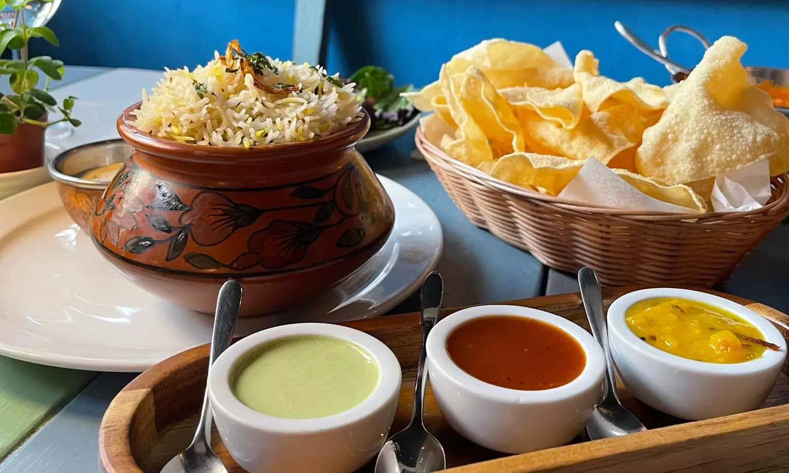 Indulge Yourself in a 2 / 3-Course Meal + Optional Glass of Wine, Beer or Soft Drink for Up to 4 (Up to 41% Off)