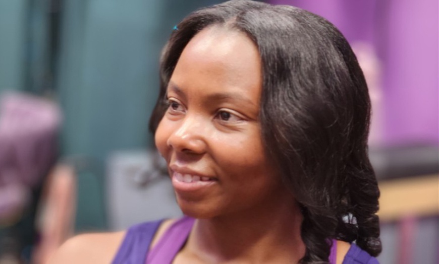 Image 3: Experience  Full Scalp Care Experience at Serenity Locs & Curls