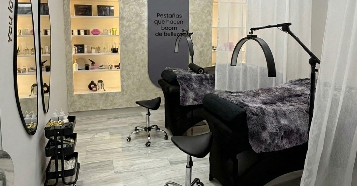 Limpieza facial con radiofrecuencia y masaje relajante en Valencia
