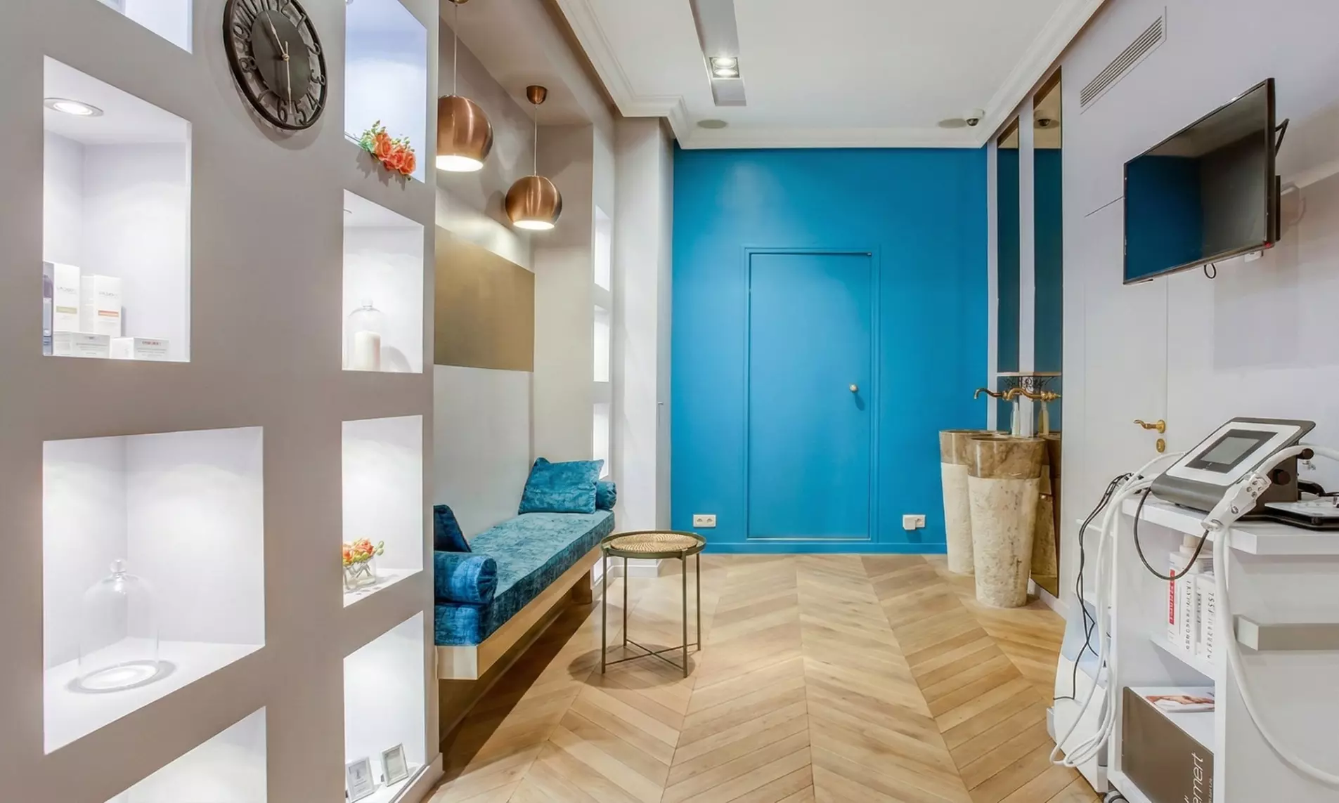 Massage relaxant et soin du visage détox en option à Levallois-Perret