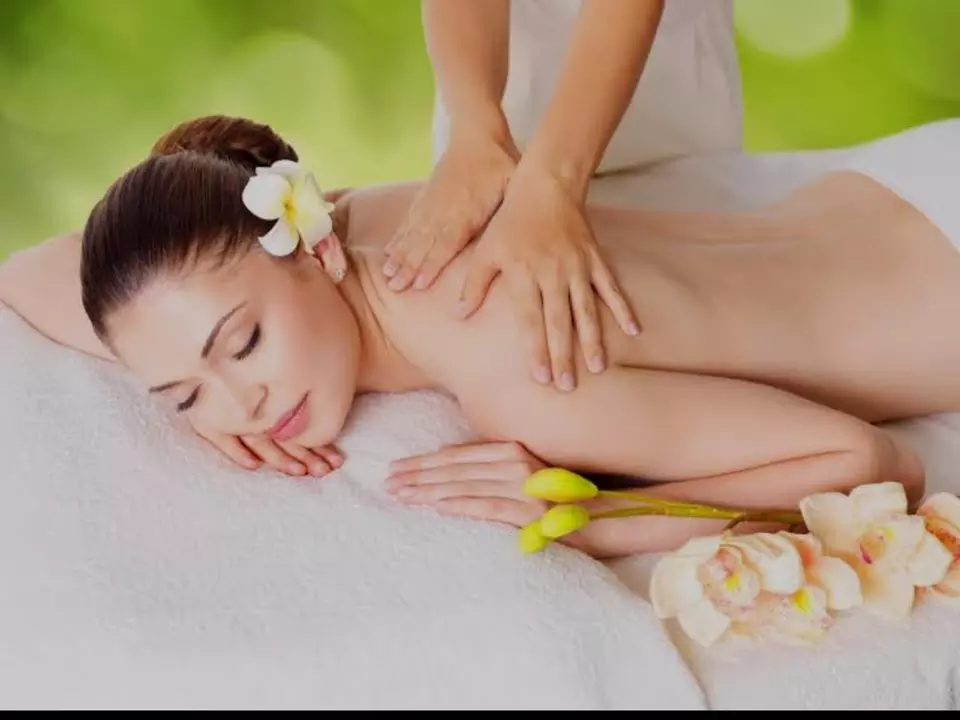 Relaxing 60 or 90-Minute Full Body Massage Sessions