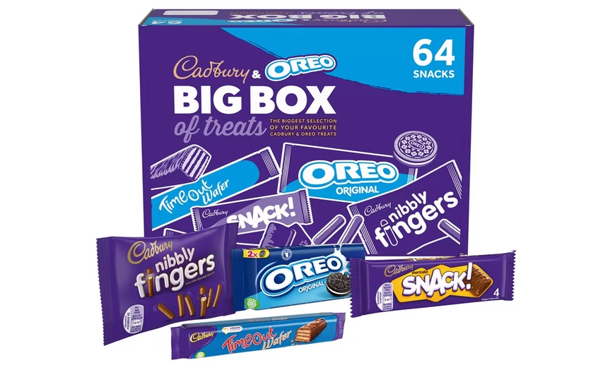 Image 2: Cadbury and Oreo Big Box of Treats - 64 Snack Packs