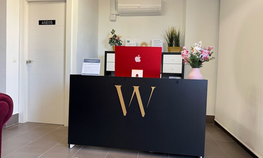 Image 10: 1 o 2 sesiones de dermapen facial con cóctel de vitaminas para 1 