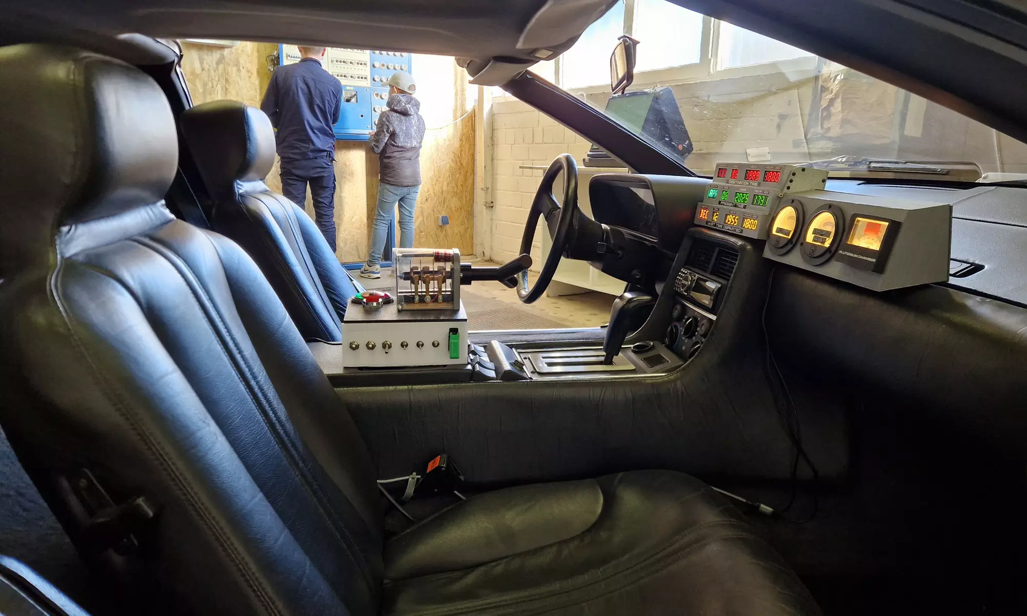 60 Min. Escape Game „Back To The Beginning” für 4 bis 8 Personen