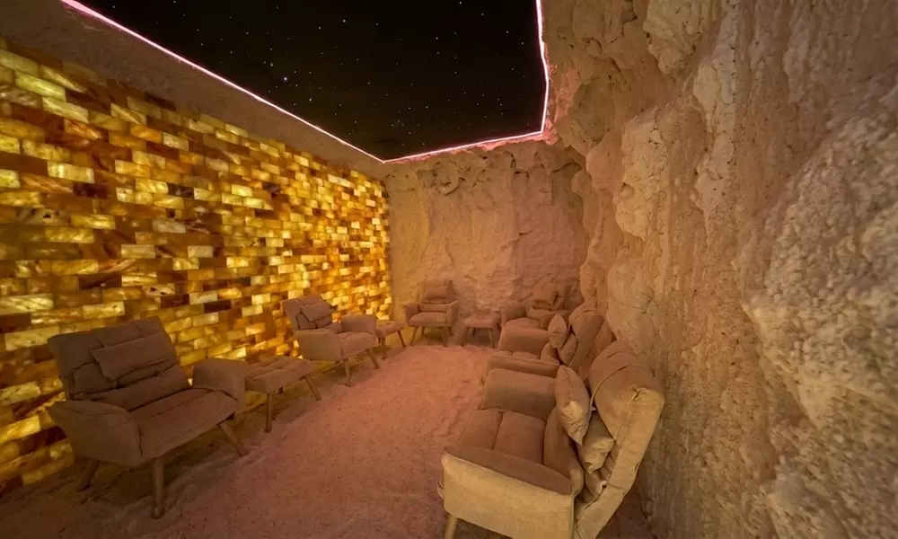 Respira paz y salud con Sesiones de haloterapia en cueva de sal