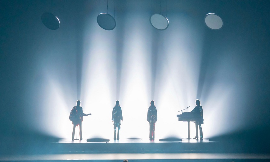 Image 3: Central London: Cocoon Room stay with activities