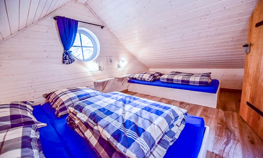 Image 9: Sauerland: 4 Nächte im Baumhaus + Endreinigung und Panorama-Sauna