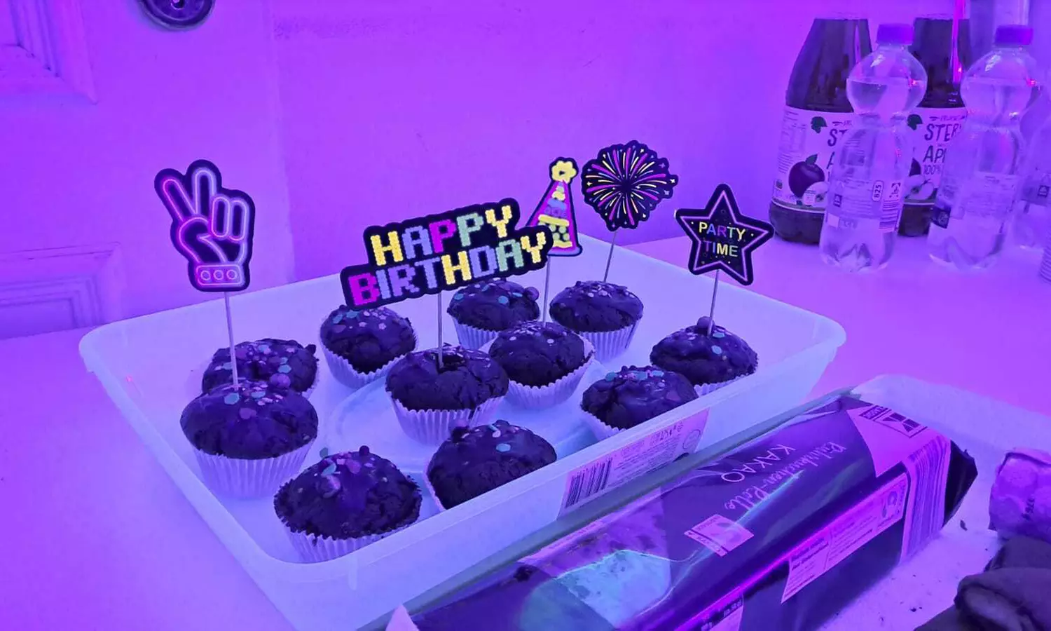 3 - 4 Std. Neogaming für bis zu 14 Kinder für den Kindergeburtstag