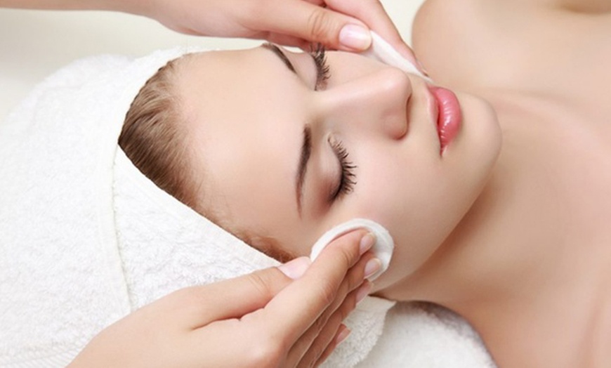 Image 2: Swedish Massage with Aromatherapy or Massage & Glow Facial Package