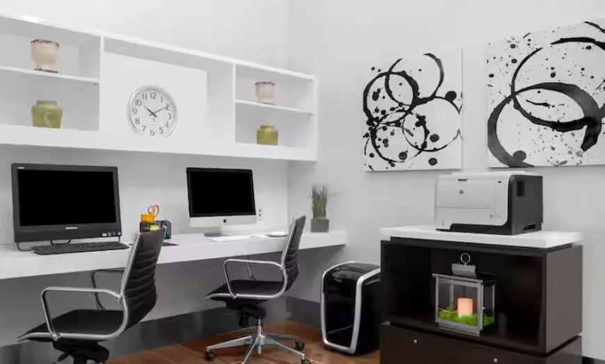 Business center and meeting rooms