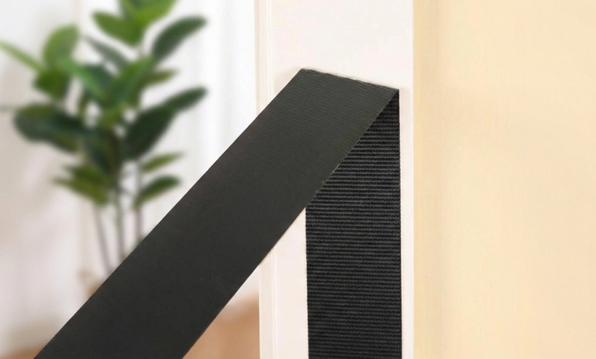 Image 3: Magnetic Thermal Door Curtain