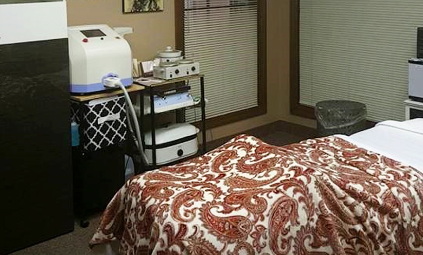 Image 2: Enzyme Exfoliating, Dermaplaning, or Korean Facial w/ Foot Massage