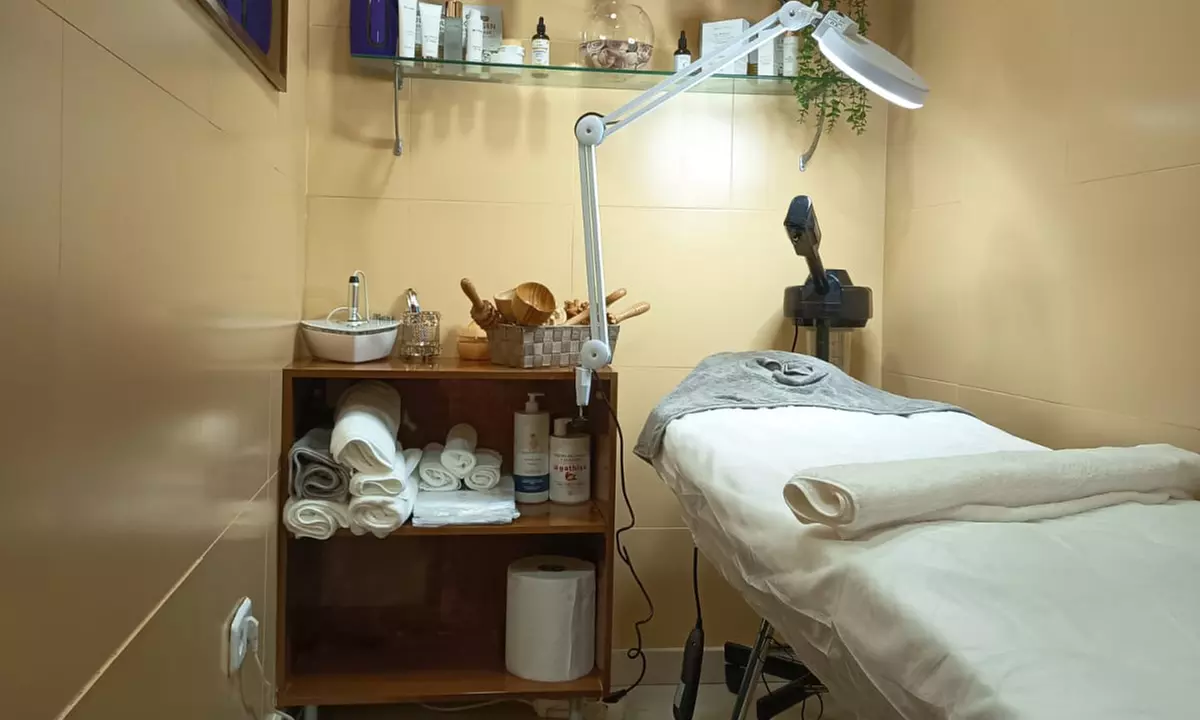 1 o 2 sesiones de radiofrecuencia a elegir entre facial o corporal completa para 1 persona; ahorra hasta un 54% - Second Medium