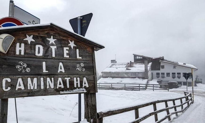 Image 2: Dolomiti: soggiorno con colazione, cena e parcheggio