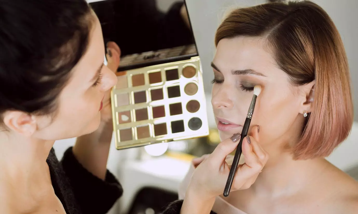 Curso de automaquillaje para 2, 3 o 4 personas