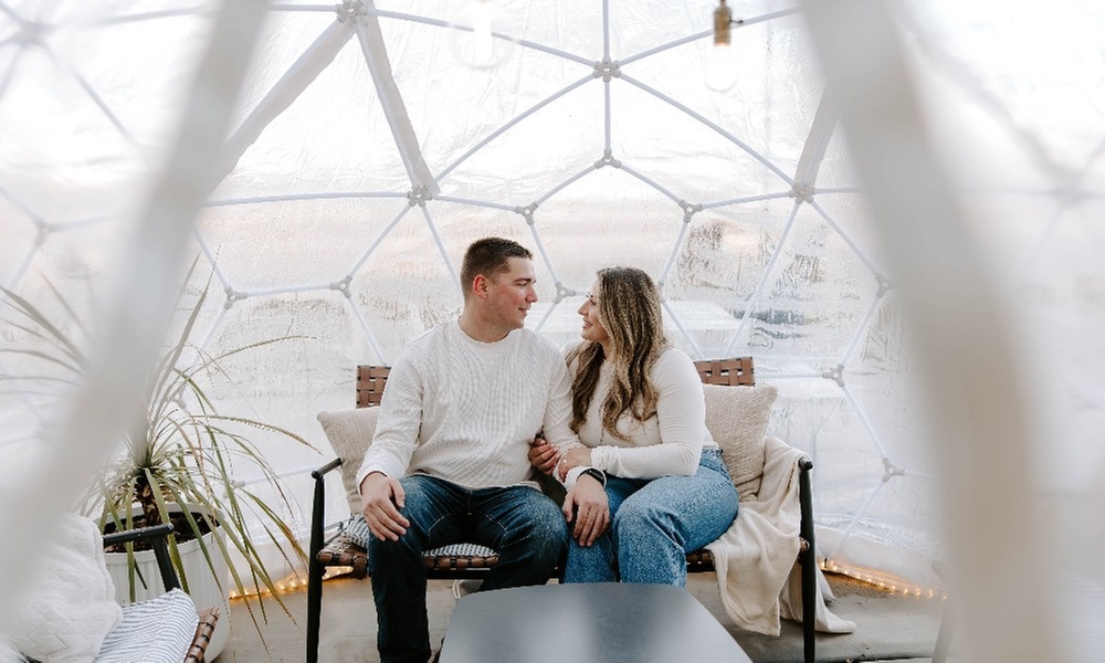 Cozy Dome for 8: Enchanting Experience Awaits