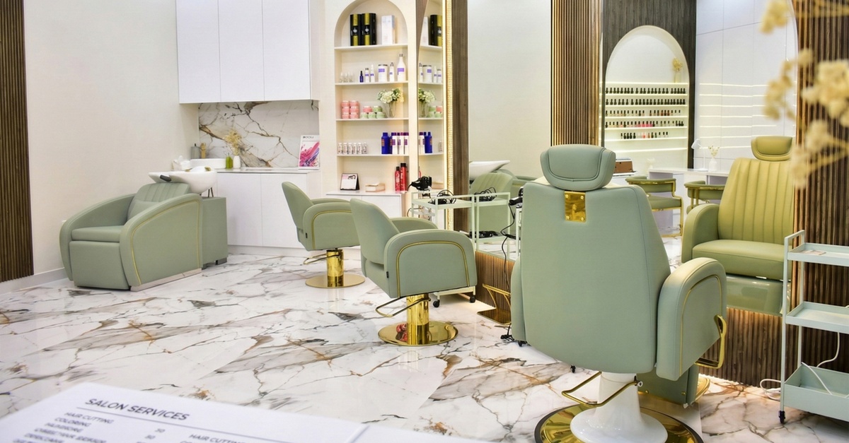 Premium Ladies Facials: Gold, Whitening, Dr Renaud, Hydrafacial Premium Ladies Facials: Gold, Whitening, Dr Renaud, Hydrafacial