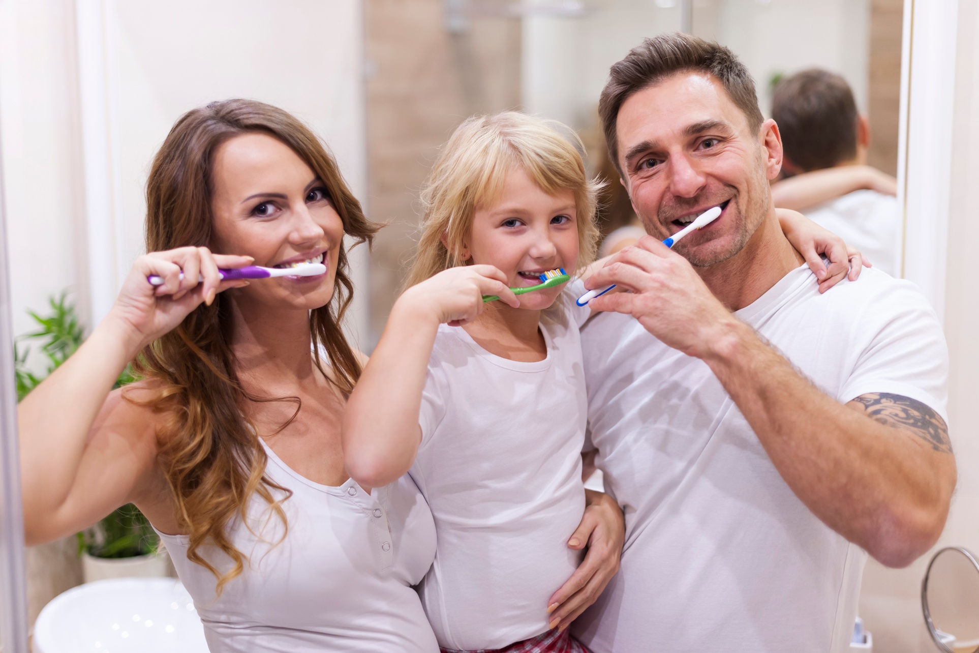 Comprehensive or Emergency Exam & X-Rays or Cleaning w/ Gum Irrigation