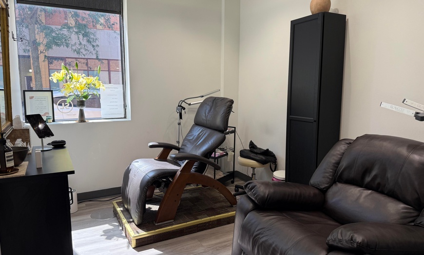 Image 2: Up to 35% Off on Eyebrow Lamination and Tint at Lash Studio