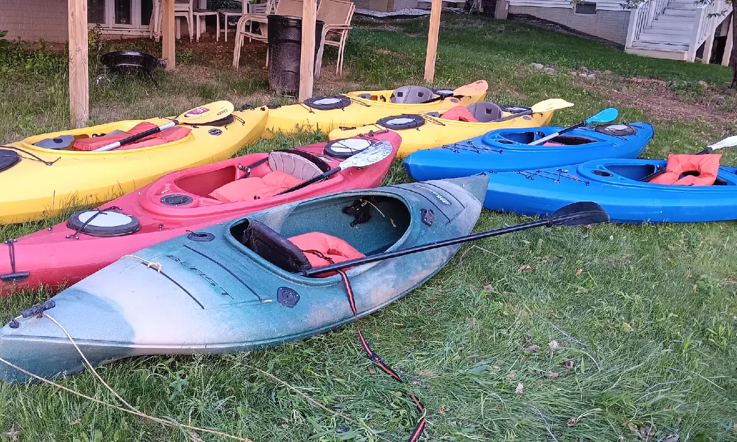 Peaceful Kayaking on Thread Lake with 2-, 4-Hour or All-Day Rentals 