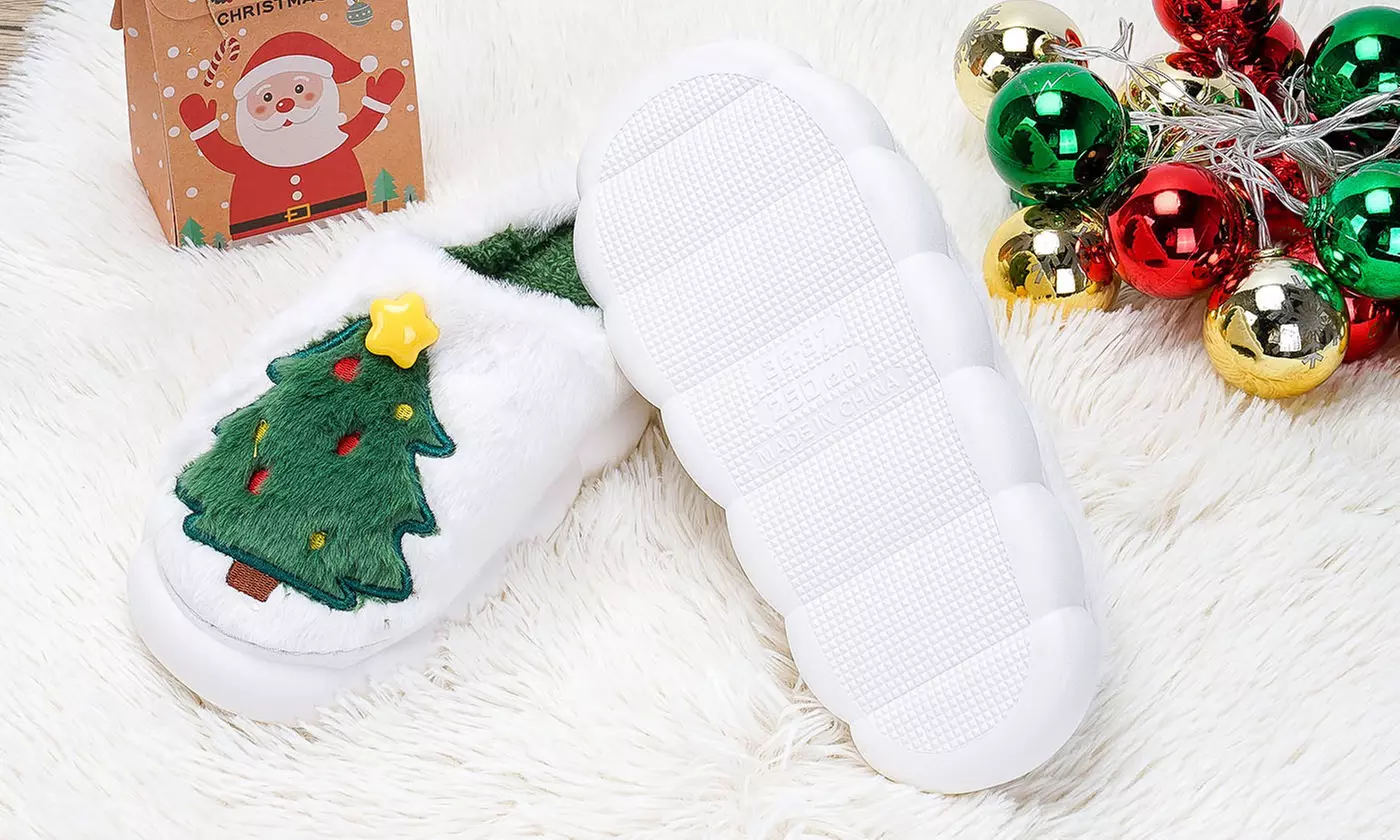 Cozy Christmas Tree Slippers Festive Plush!