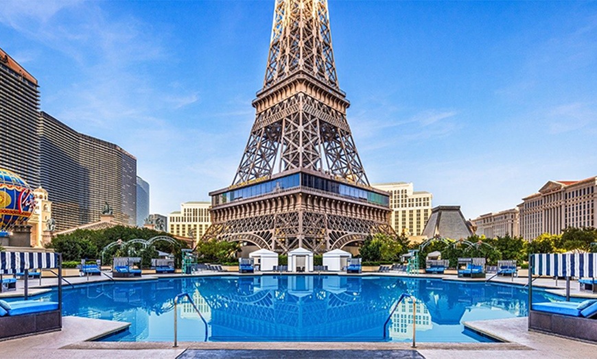 Image 1: Paris Las Vegas - Daybeds, Cabanas or Villas + Pool Entry 
