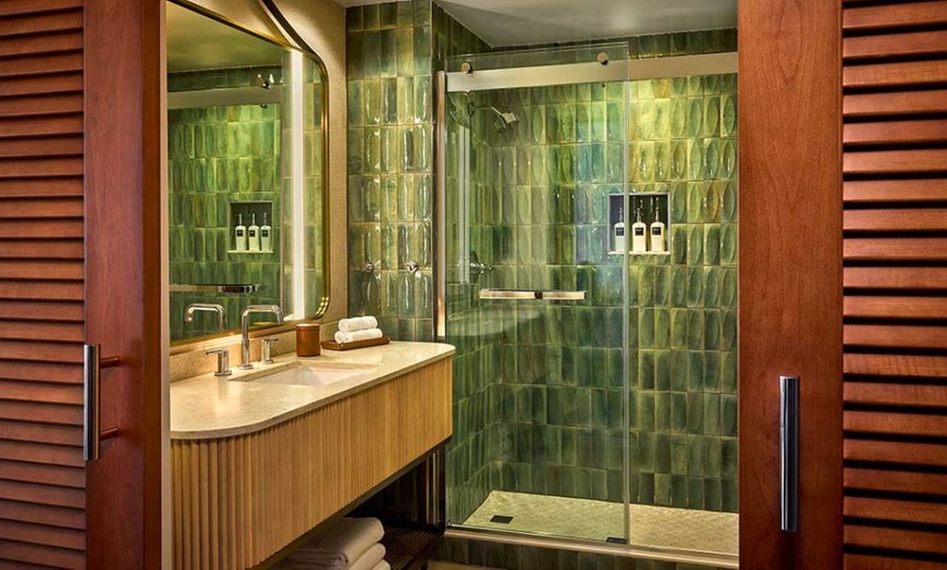 Image 13: Member's Only: 4-Star Omni Hotel in San Diego's Gaslamp Quarter