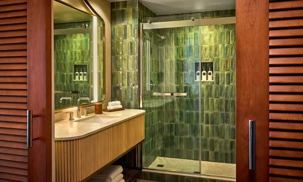 Member's Only: 4-Star Omni Hotel in San Diego's Gaslamp Quarter