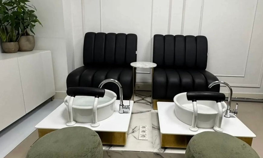 Image 7: Hybrid Brows, Wimperlifting & Wenkbrauwen Epileren bij Bellah Soest