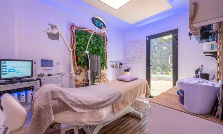 Massage facial japonais Kobido ou soin tenseur coréen premium