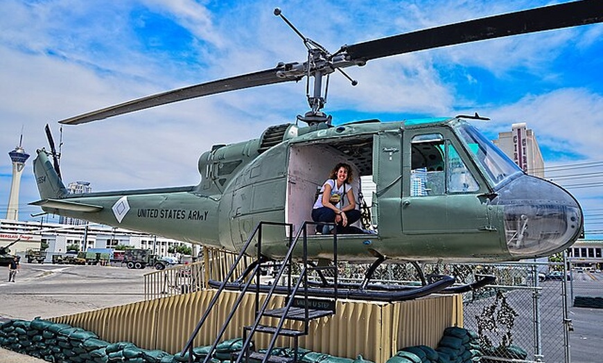 Image 8: ✈ Las Vegas Escape: 4 Days with Air & Hotel