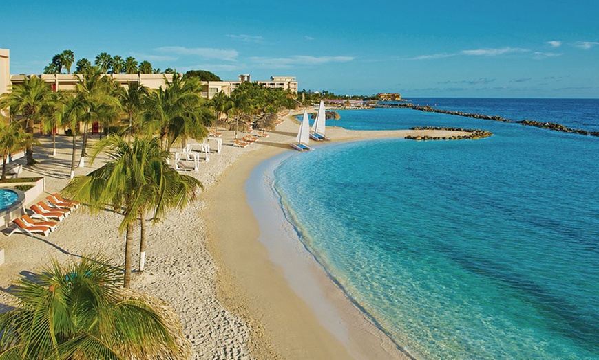 All-Inclusive Beachfront Curaçao Vacation with Air from Apple Vacations ...