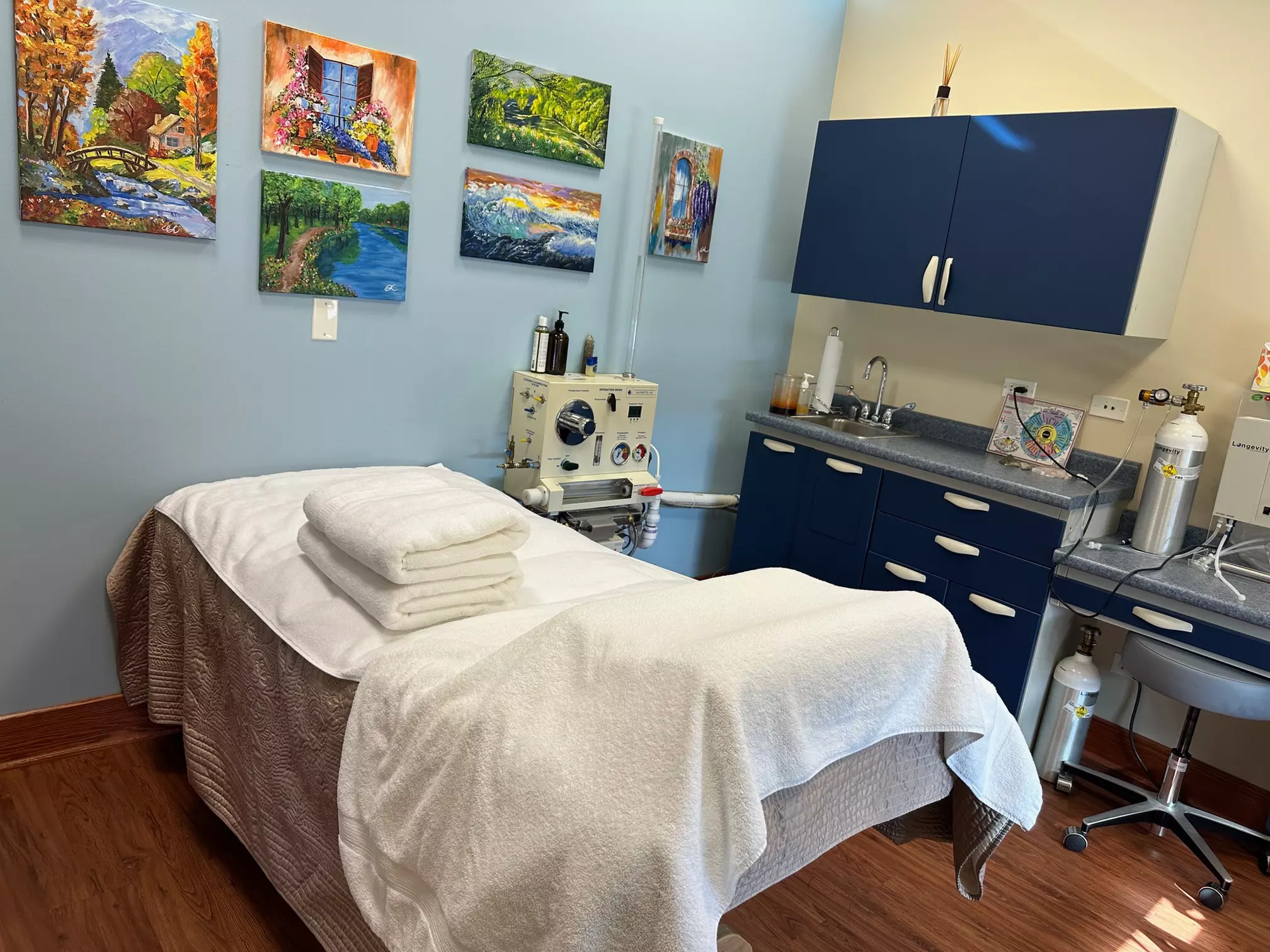 Colon Hydrotherapy Sessions for Cleansing & Wellness