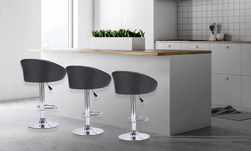 Image 19: Set of Two Bar Stools