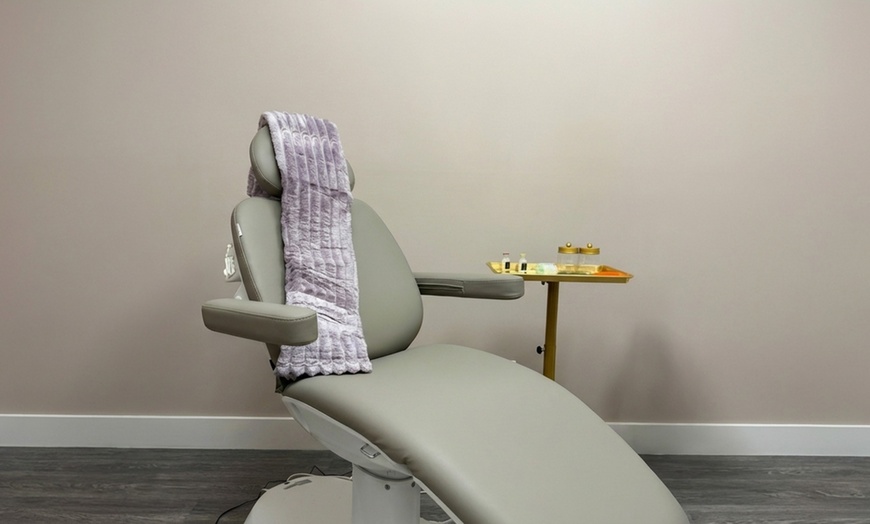 Image 2: Deals on 20 or 40 Units of Botox at Eumorphia Med Aesthetics