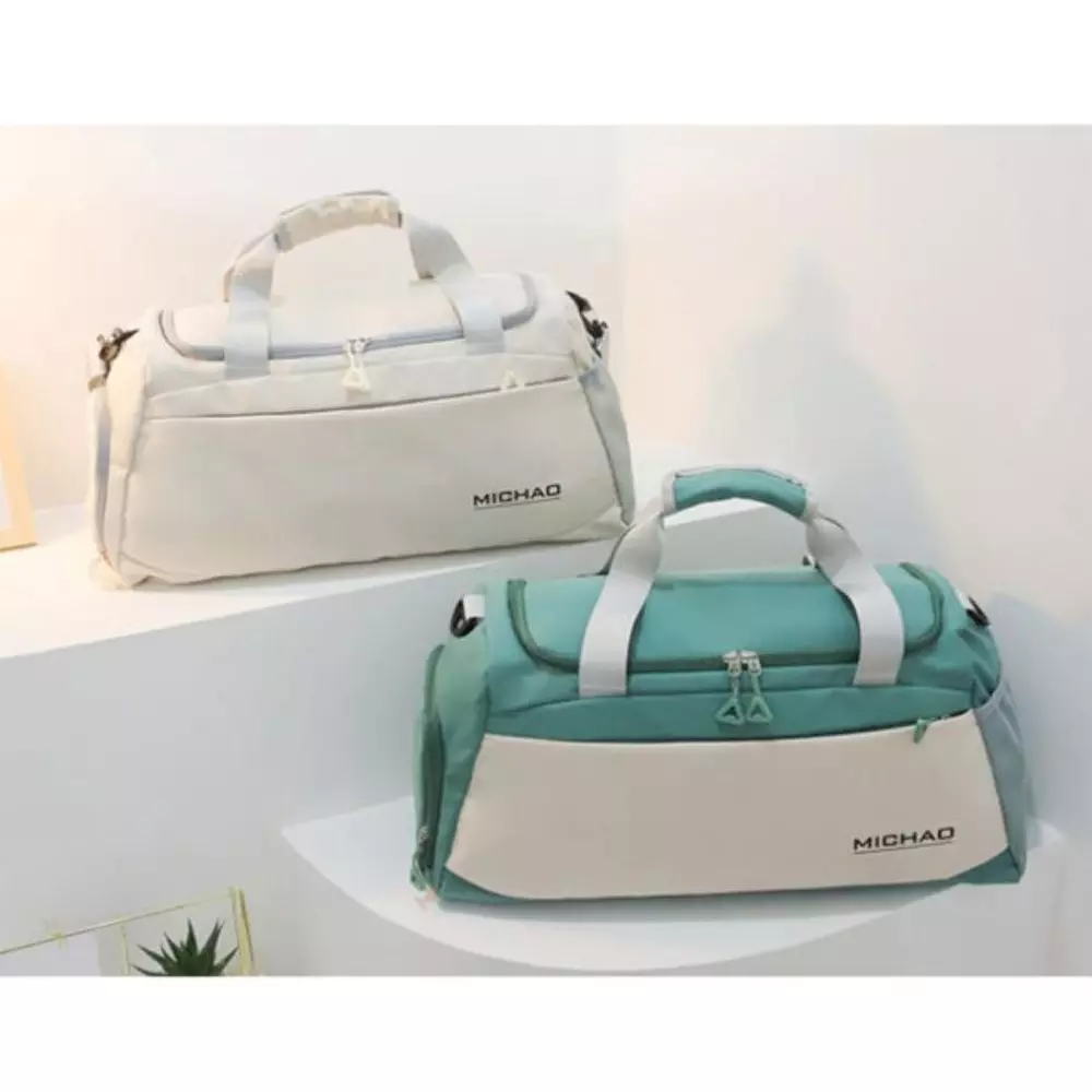 Expandable Travel Duffle Bag with Shoe Compartment