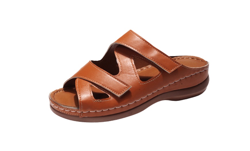 Image 7: Women's Wide Fit Slip-On Sandals