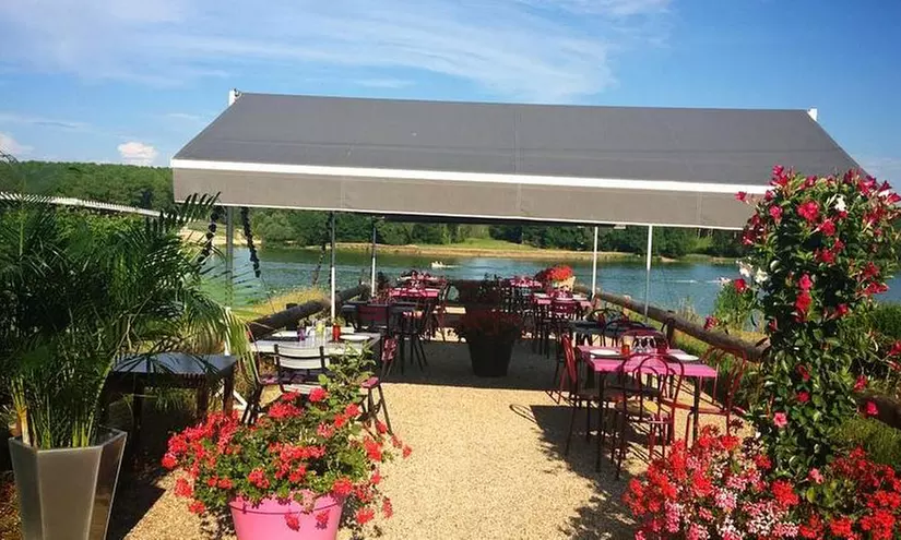 Menu avec entrée, plat et dessert pour 2 ou 4 convives