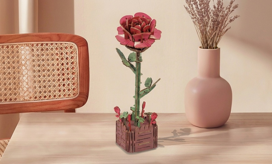 Image 2: DIY Wooden Flower Bouquet 3D Puzzle Craft Kit